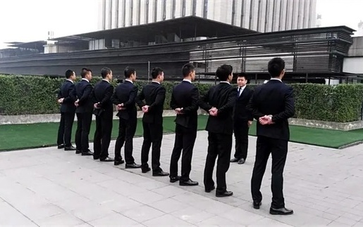 普宁揭秘：如何选择靠谱的收债公司？老司机给你支招